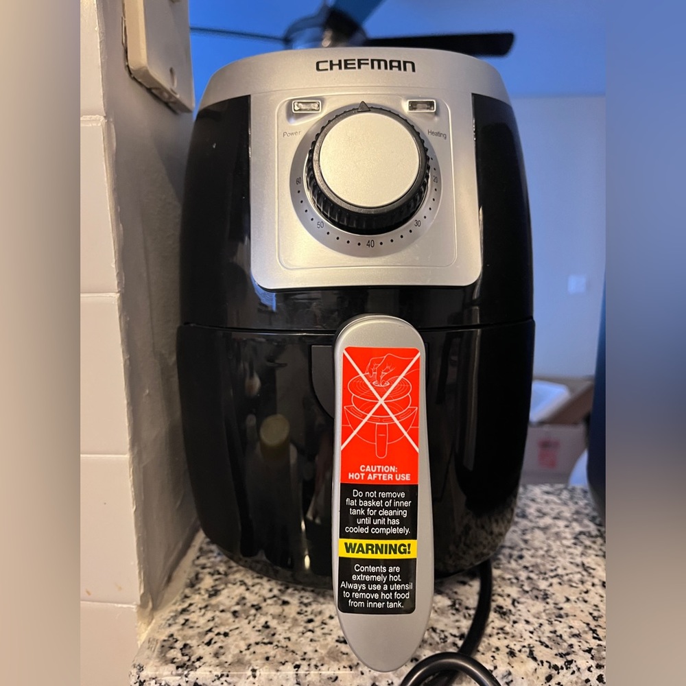 Chefman 2.1Qt Analog Air Fryer